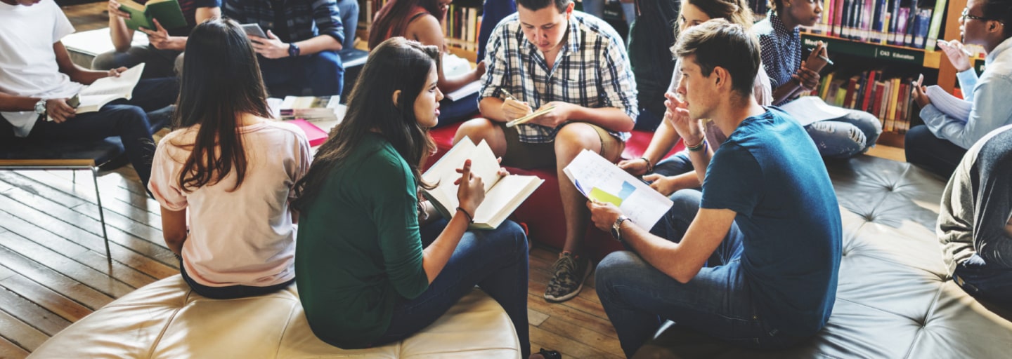 Acompanhe a programação das oficinas nas bibliotecas Ânima no mês de agosto